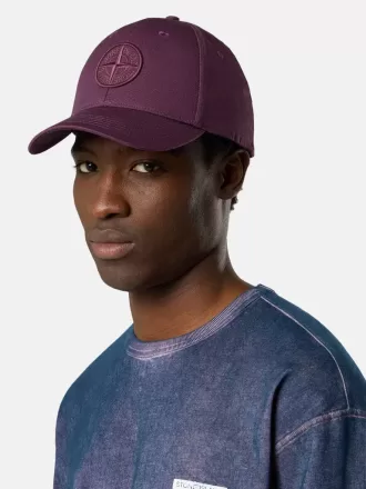 Baseballkappe mit Compass-Stickerei und verstellbarem Riemen Baseballkappe mit Compass-Stickerei und verstellbarem Riemen