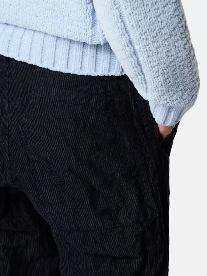 Bequeme Hose mit mehreren Taschen