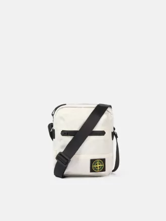 Beuteltasche mit Reißverschlussfächern und verstellbarem Riemen Beuteltasche mit Reißverschlussfächern und verstellbarem Riemen