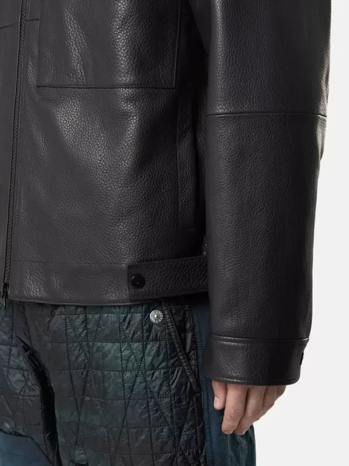 Coach-Jacke mit gepolstertem Futter und Druckknopftaschen Coach-Jacke mit gepolstertem Futter und Druckknopftaschen