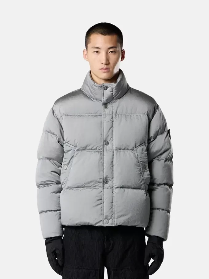 Daunenjacke mit Anti-Drop- und Druckknopftaschen Daunenjacke mit Anti-Drop- und Druckknopftaschen