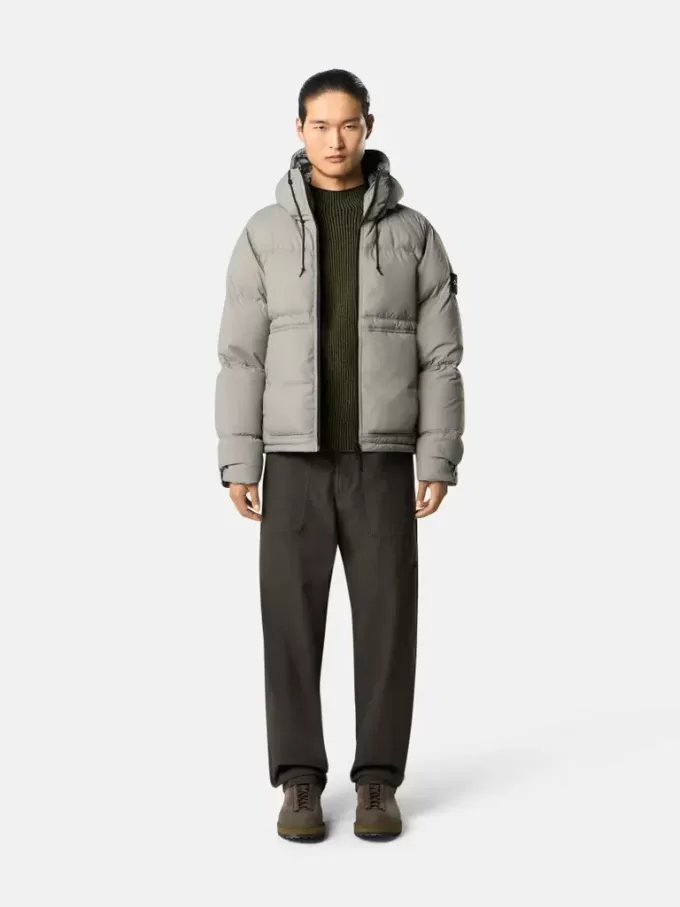 Daunenparka mit wasserabweisender Oberfläche und Druckknopftaschen Daunenparka mit wasserabweisender Oberfläche und Druckknopftaschen
