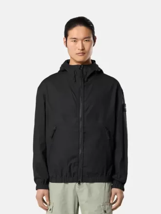 Kapuzenjacke mit Allwetterbarriere und Tropfenschutz Kapuzenjacke mit Allwetterbarriere und Tropfenschutz