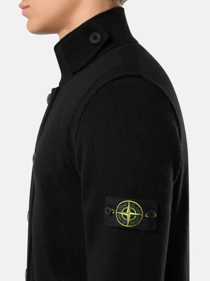Knopfleiste-Pullover mit Filzbesatz Knopfleiste-Pullover mit Filzbesatz