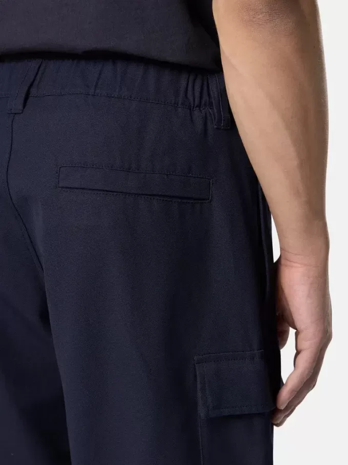 Lockere Cargohose mit Taschen und Kordelzug an den Beinabschlüssen