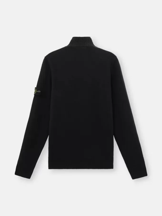 Pullover mit halbem Reißverschluss und Filzbesatz Pullover mit halbem Reißverschluss und Filzbesatz