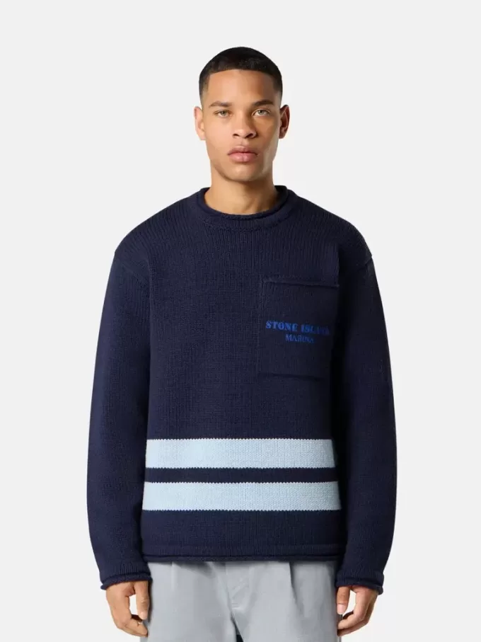 Pullover mit Rundhalsausschnitt, Brusttasche und Aufdruck Pullover mit Rundhalsausschnitt, Brusttasche und Aufdruck