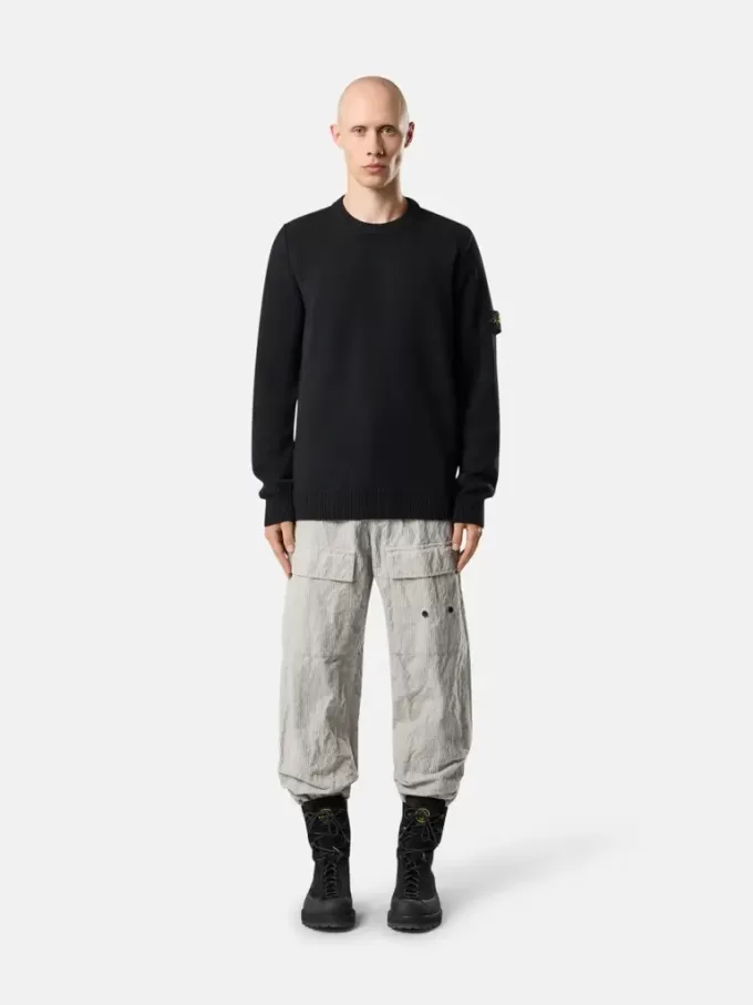 Pullover mit Rundhalsausschnitt und Details in Umkehrmaschen