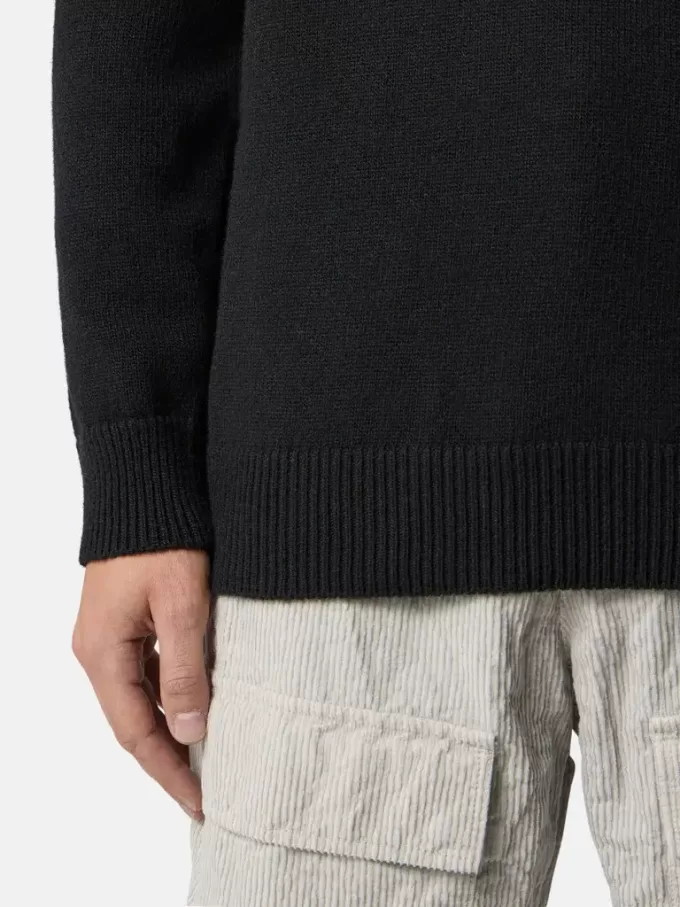 Pullover mit Rundhalsausschnitt und Details in Umkehrmaschen