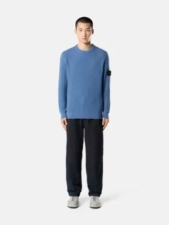 Pullover mit Rundhalsausschnitt und gerippten Bündchen Pullover mit Rundhalsausschnitt und gerippten Bündchen