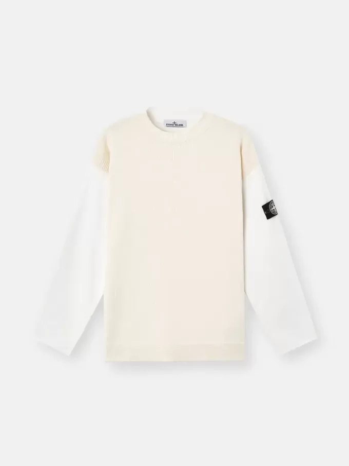 Pullover mit Rundhalsausschnitt und kontrastierenden Ziernähten Pullover mit Rundhalsausschnitt und kontrastierenden Ziernähten