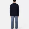 Pullover mit Rundhalsausschnitt und Ziernähten