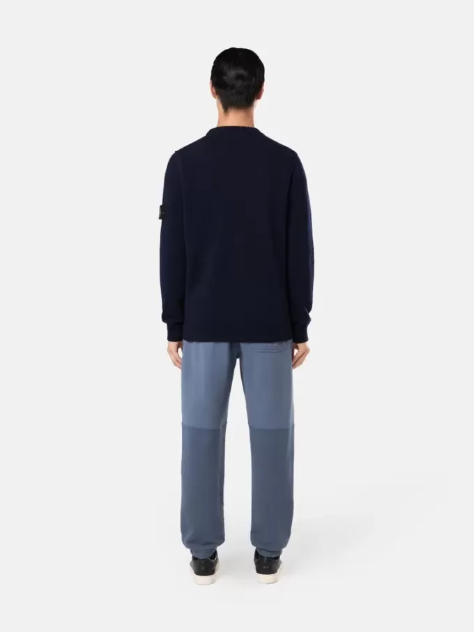 Pullover mit Rundhalsausschnitt und Ziernähten