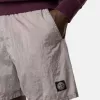 Regular-Fit-Badeshorts mit Taschen und Mesh-Futter. Regular-Fit-Badeshorts mit Taschen und Mesh-Futter.