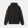 Regular-Fit-Sweatshirt mit Kapuze und Reißverschluss sowie Ärmeltaschen. Regular-Fit-Sweatshirt mit Kapuze und Reißverschluss sowie Ärmeltaschen.