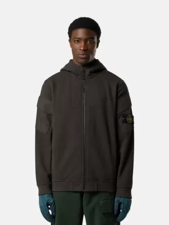 Regular-Fit-Sweatshirt mit Kapuze und Reißverschluss sowie Ärmeltaschen. Regular-Fit-Sweatshirt mit Kapuze und Reißverschluss sowie Ärmeltaschen.