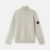 Rollkragenpullover mit gerippten Bündchen
