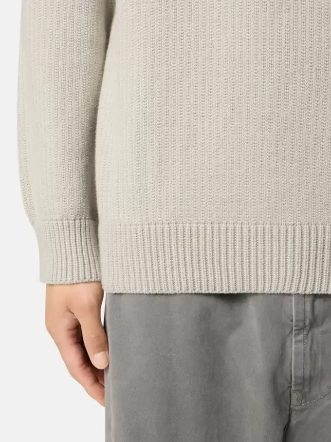 Rollkragenpullover mit gerippten Bündchen