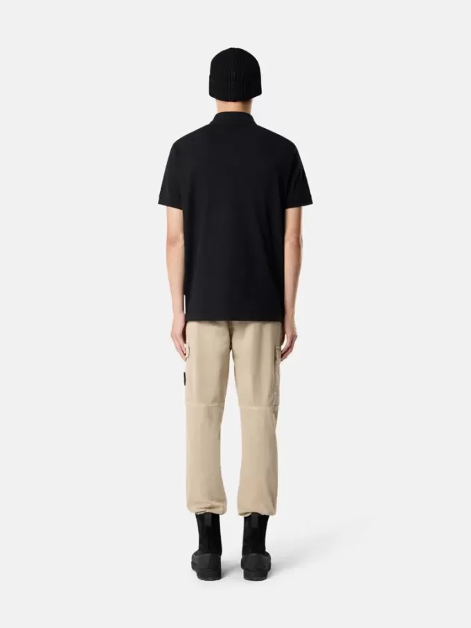 Schmal geschnittenes Kurzarm-Poloshirt mit Compass-Aufnäher