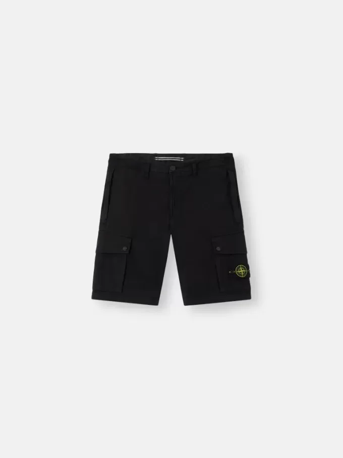 Slim-Fit-Bermudashorts mit Reißverschlusstaschen Slim-Fit-Bermudashorts mit Reißverschlusstaschen