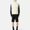 Slim-Fit-Bermudashorts mit Reißverschlusstaschen Slim-Fit-Bermudashorts mit Reißverschlusstaschen