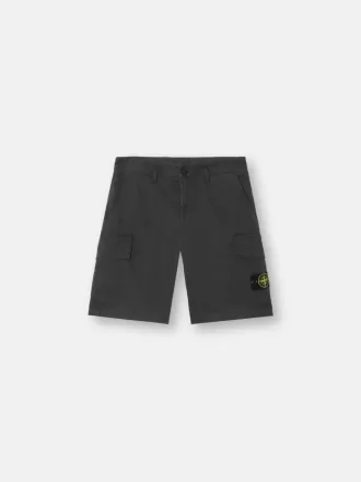 Slim-Fit-Cargo-Bermudashorts mit Reißverschlusstaschen Slim-Fit-Cargo-Bermudashorts mit Reißverschlusstaschen