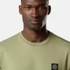 Slim-Fit-T-Shirt mit kurzen Ärmeln und Kompass-Aufnäher Slim-Fit-T-Shirt mit kurzen Ärmeln und Kompass-Aufnäher