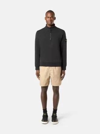 Sweatshirt mit halbem Reißverschluss und aufgesetzten Taschen Sweatshirt mit halbem Reißverschluss und aufgesetzten Taschen