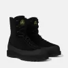Wanderstiefel mit doppelter Schnürung und Profilsohle
