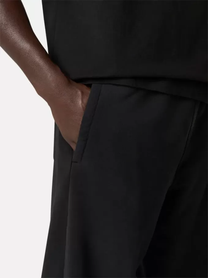 Weit geschnittene Jogginghose mit Taschen und elastischen Bündchen