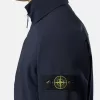 Wind- und wasserabweisende Jacke mit verdeckter Kapuze Wind- und wasserabweisende Jacke mit verdeckter Kapuze
