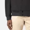 Wind- und wasserabweisende Kapuzenjacke Wind- und wasserabweisende Kapuzenjacke